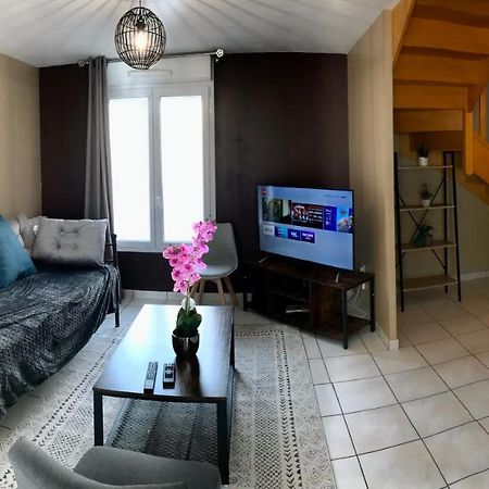 Agreable Maison Proche Gare Avec Parking Gratuit เลอม็องส์ ภายนอก รูปภาพ